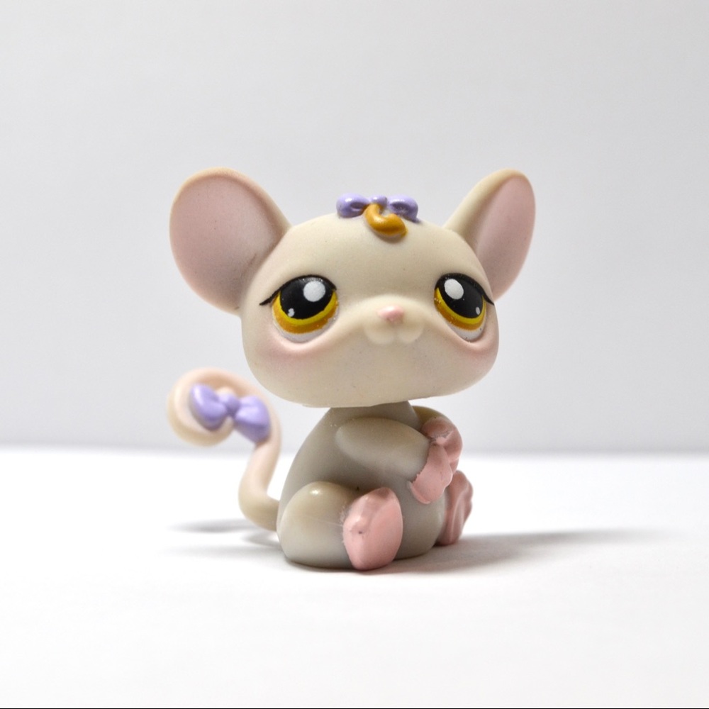 Littlest Pet Shop Authentic # 116 Gray Grey Rat Yellow Gold Eyes Purple Bow